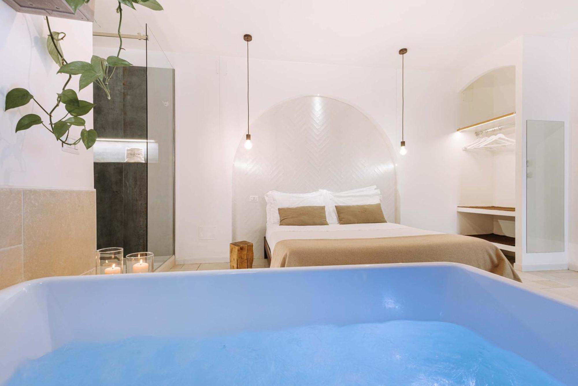 Dirium - Exclusive Rooms Monopoli Bagian luar foto