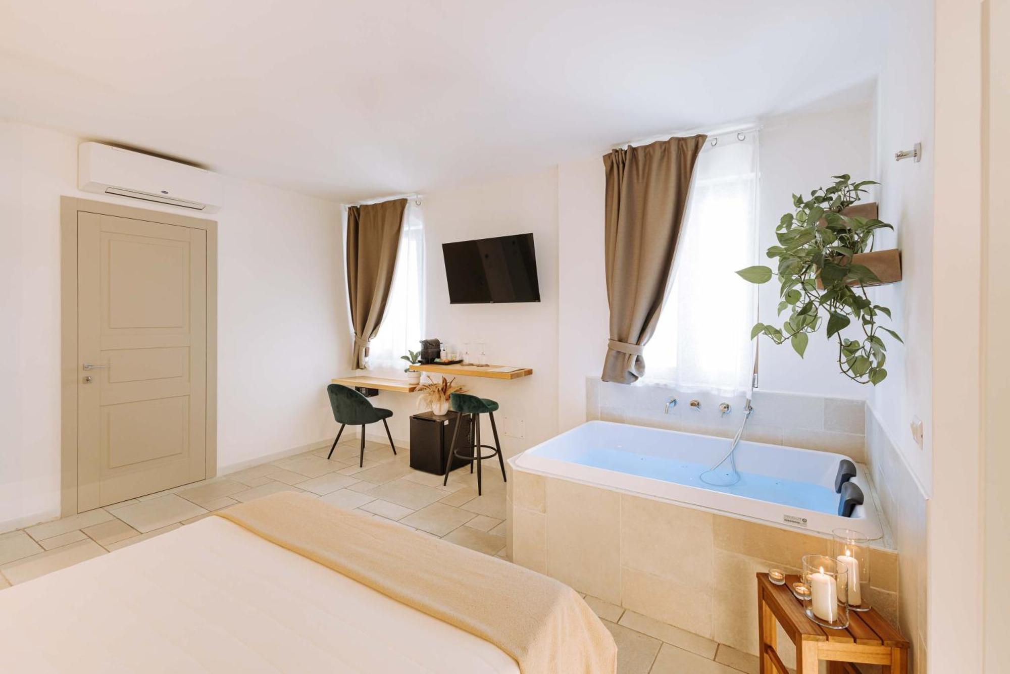 Dirium - Exclusive Rooms Monopoli Bagian luar foto